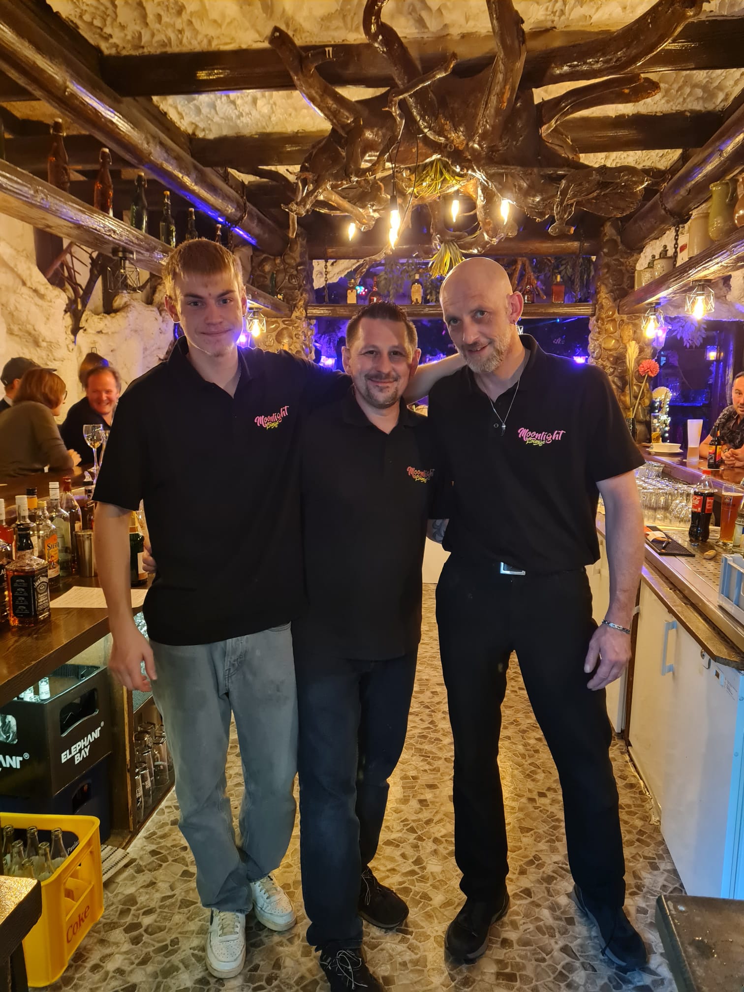 Moonlight Lounge - WhatsApp Image 2026-01-04 at 22.52.14.jpeg